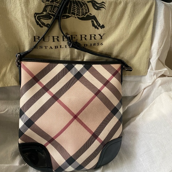 Burberry crossbody purse in Nova Check - EUC - Picture 2 of 8